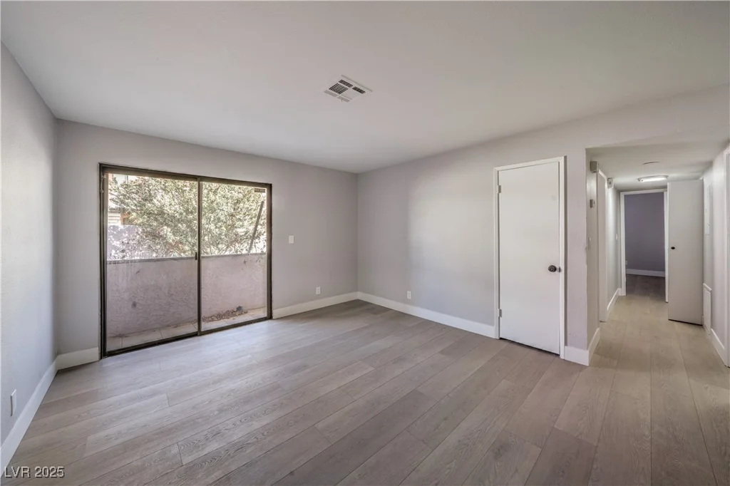 5264 Child, Las Vegas, NV 89103