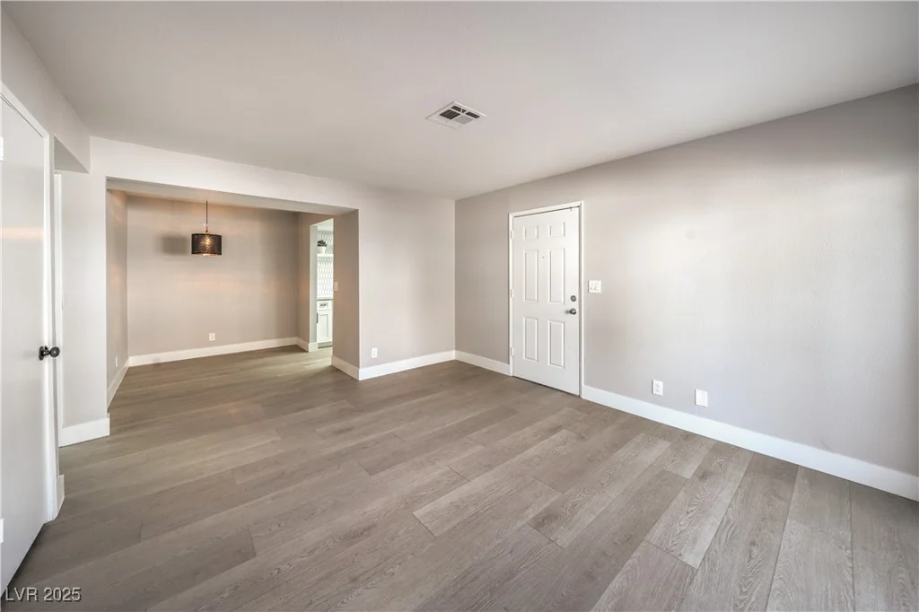 5264 Child, Las Vegas, NV 89103