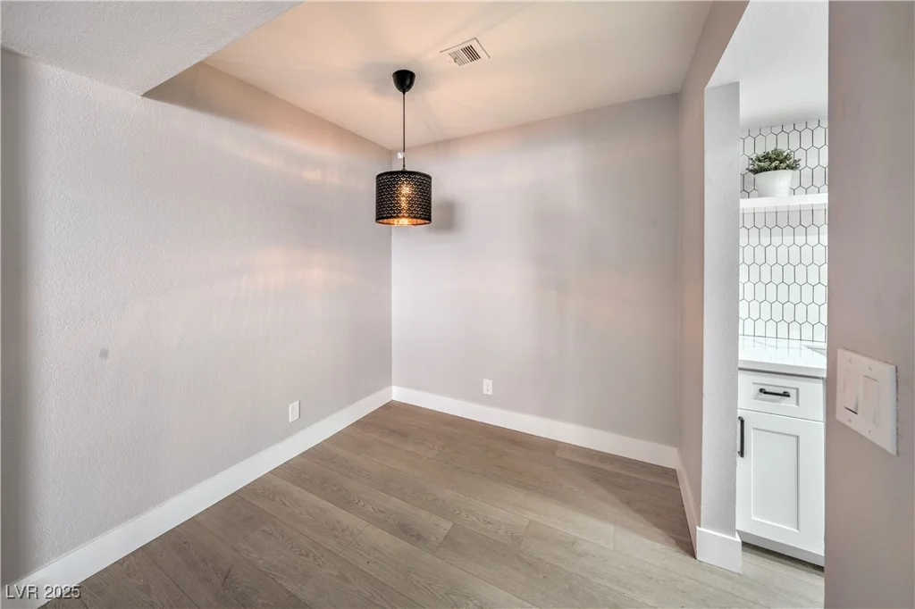 5264 Child, Las Vegas, NV 89103