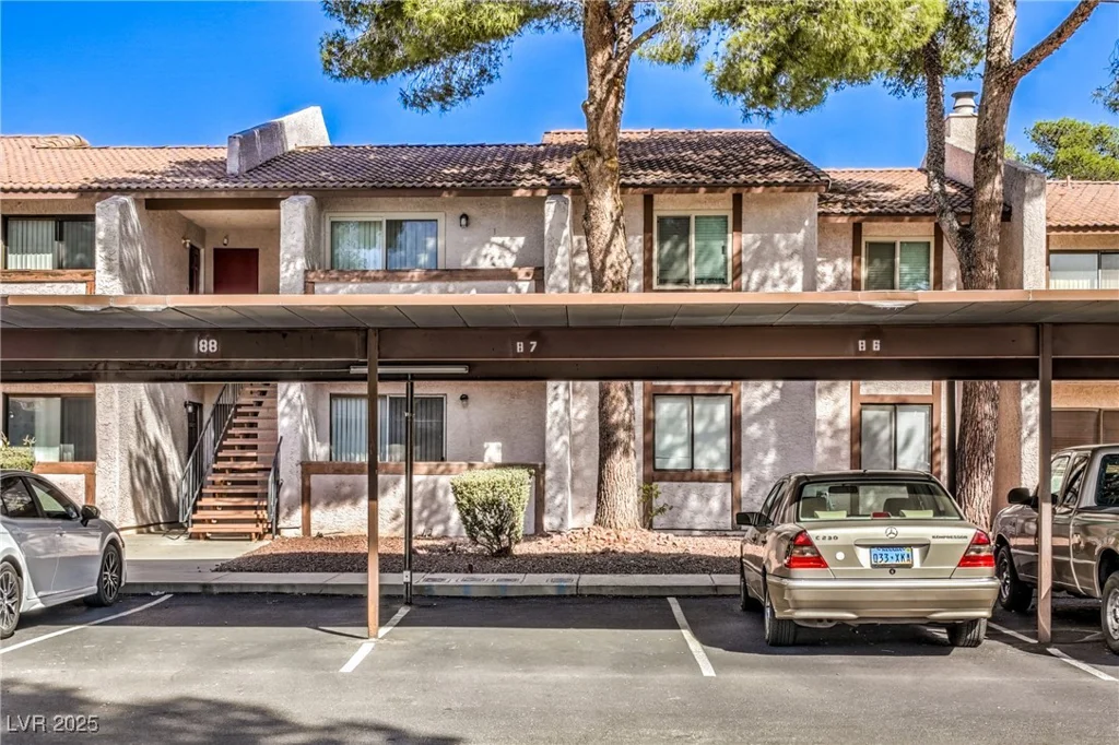 5264 Child, Las Vegas, NV 89103
