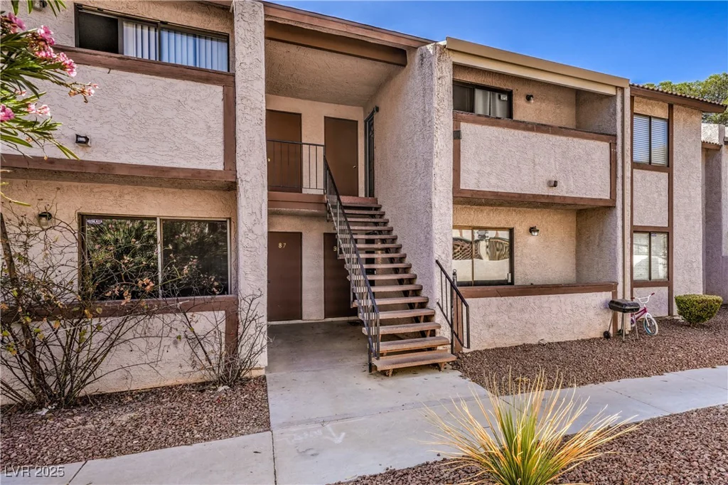 5264 Child, Las Vegas, NV 89103