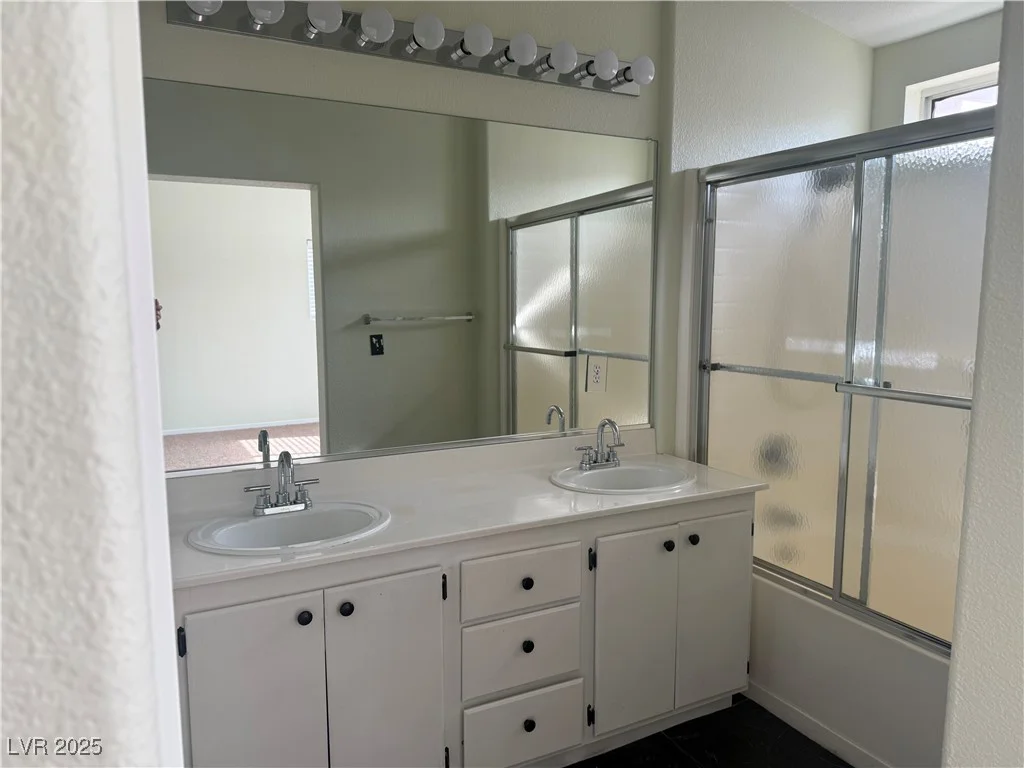 16 Belle Essence, Las Vegas, NV 89123