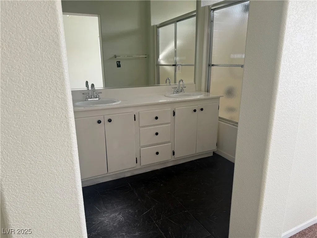 16 Belle Essence, Las Vegas, NV 89123