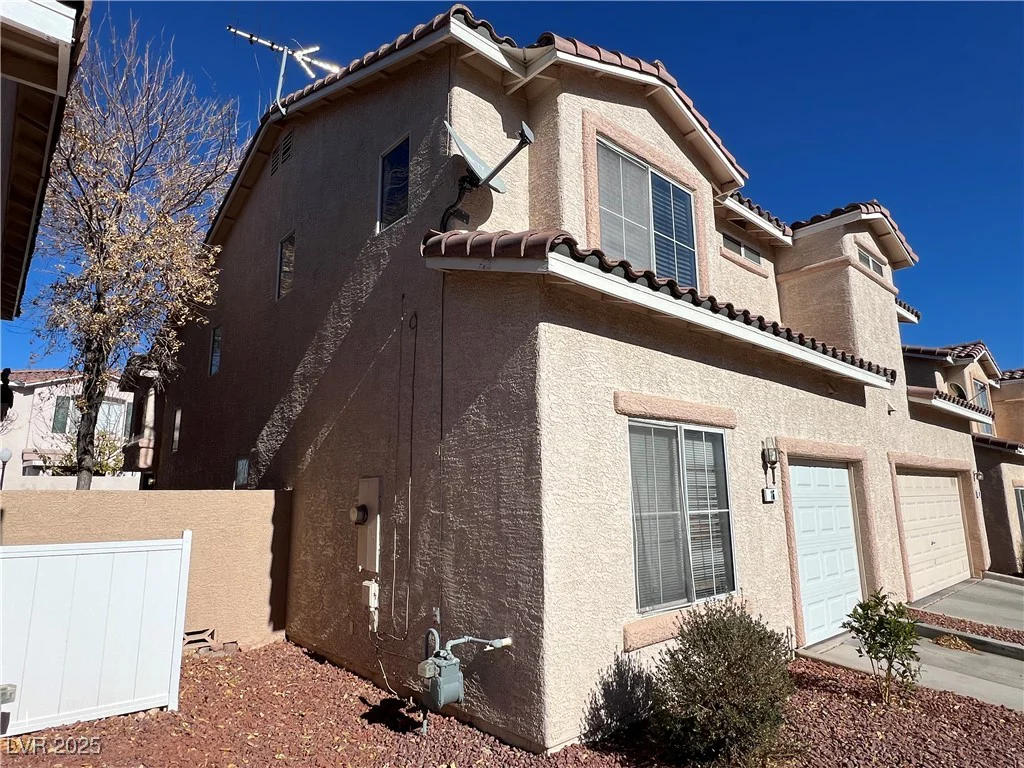 16 Belle Essence, Las Vegas, NV 89123