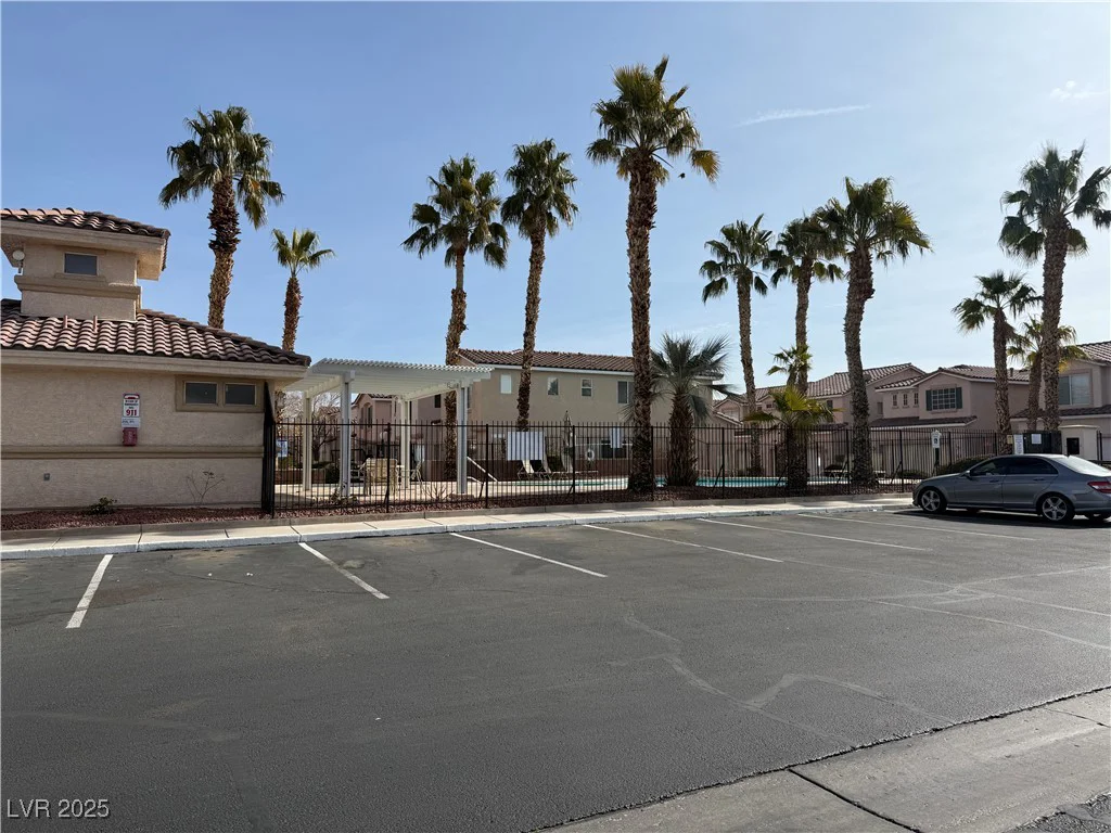 16 Belle Essence, Las Vegas, NV 89123