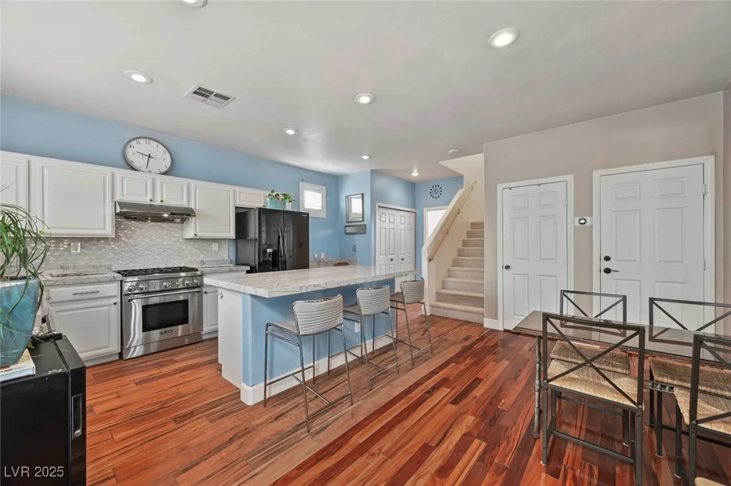 6748 Wormwood, Las Vegas, NV 89148