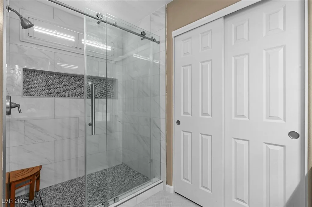 6748 Wormwood, Las Vegas, NV 89148