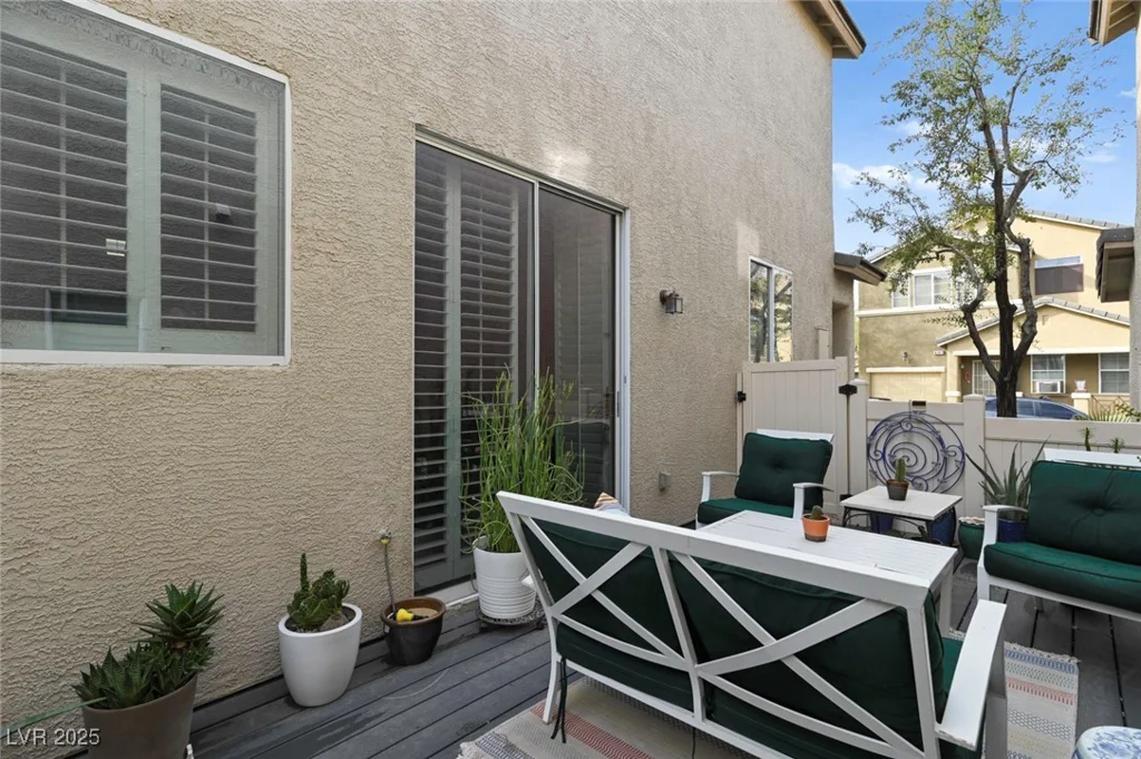 6748 Wormwood, Las Vegas, NV 89148
