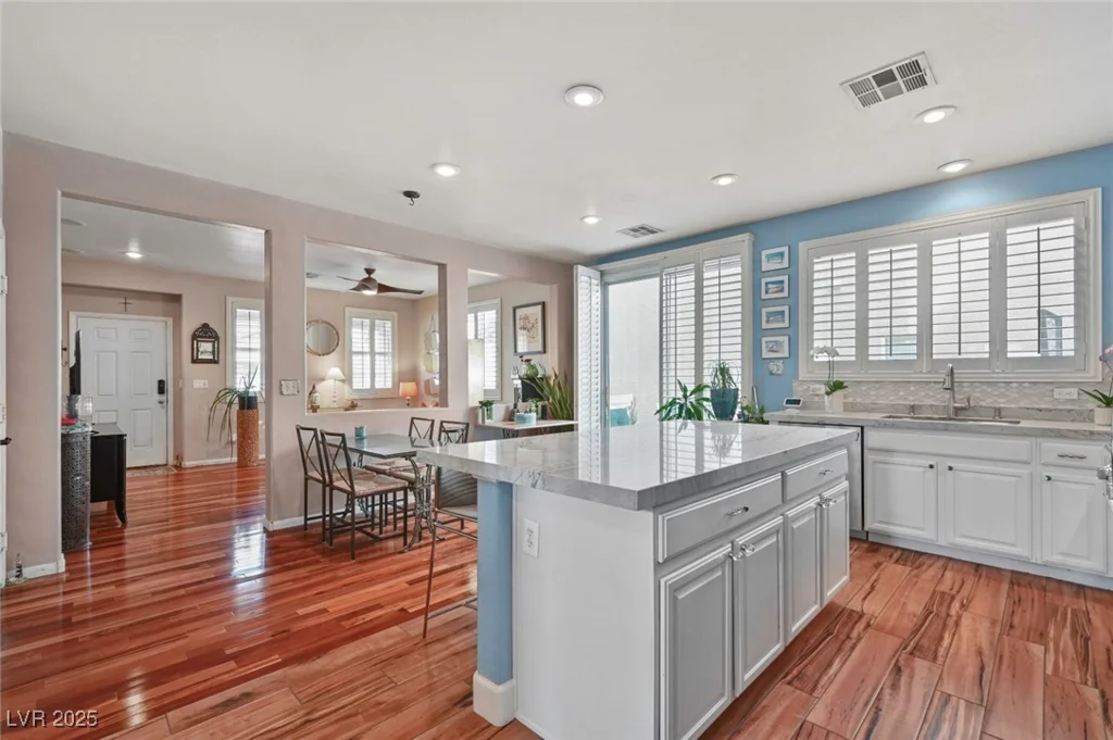 6748 Wormwood, Las Vegas, NV 89148