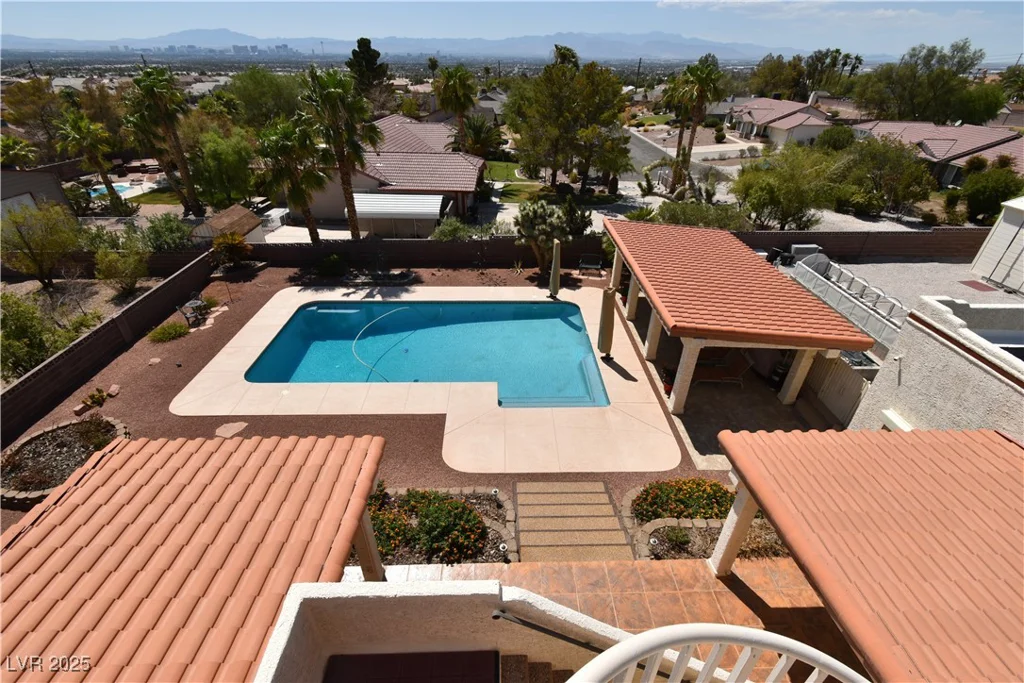 1655 Stonehill, Las Vegas, NV 89156