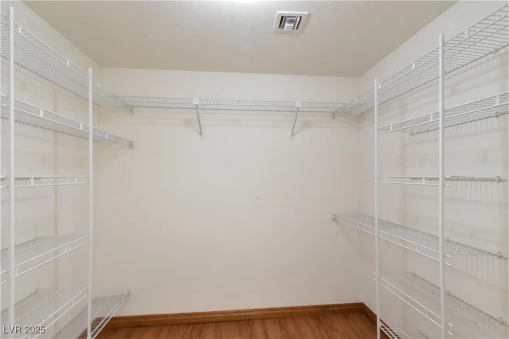 1655 Stonehill, Las Vegas, NV 89156