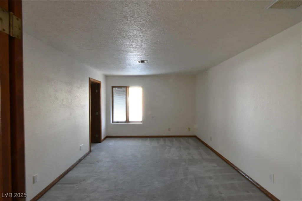 1655 Stonehill, Las Vegas, NV 89156