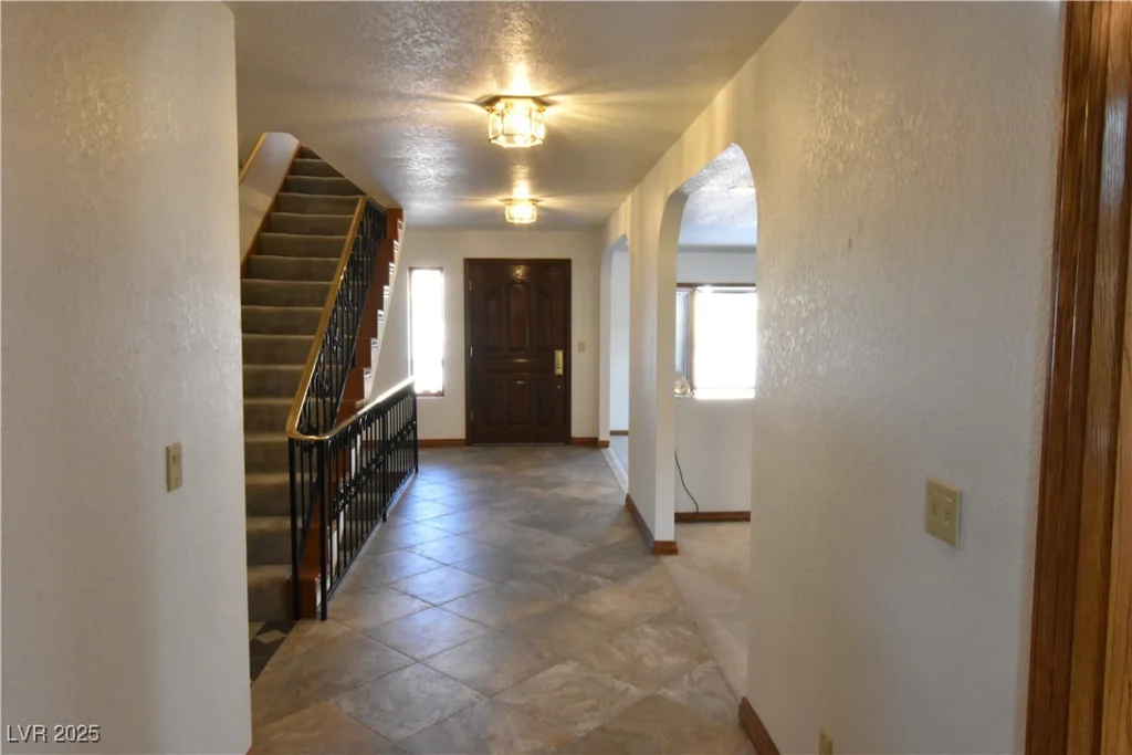 1655 Stonehill, Las Vegas, NV 89156