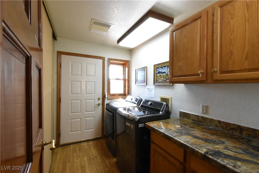 1655 Stonehill, Las Vegas, NV 89156
