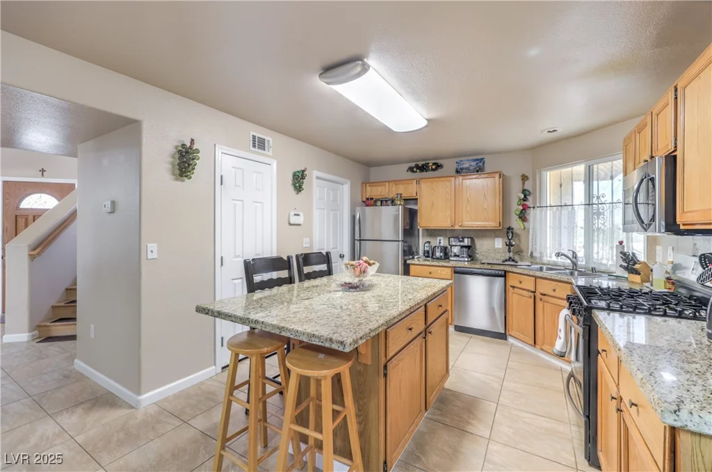 7873 Cherry River, Las Vegas, NV 89145