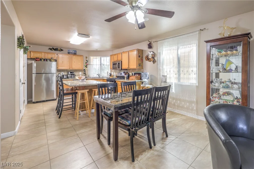 7873 Cherry River, Las Vegas, NV 89145