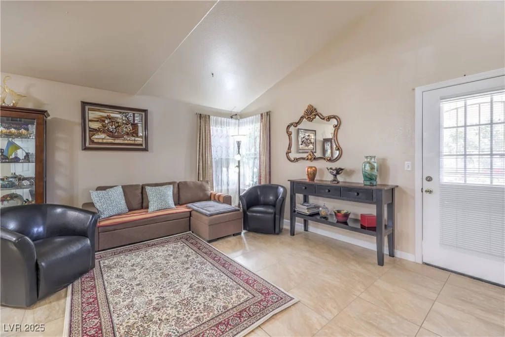 7873 Cherry River, Las Vegas, NV 89145