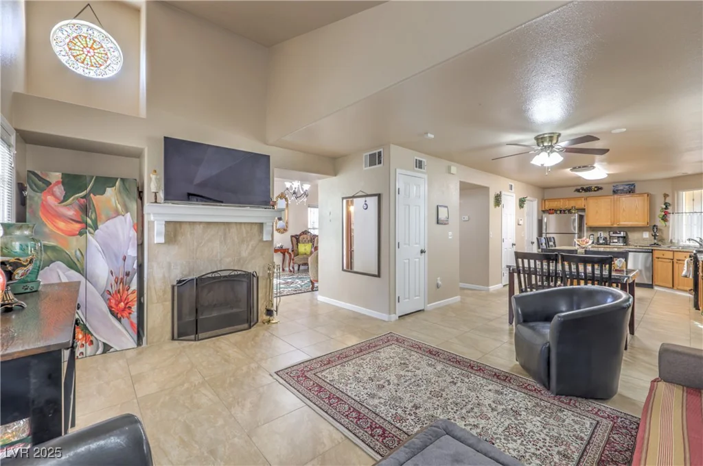 7873 Cherry River, Las Vegas, NV 89145