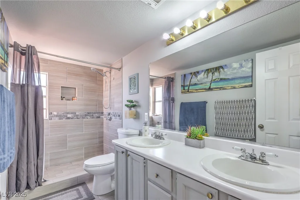 7873 Cherry River, Las Vegas, NV 89145