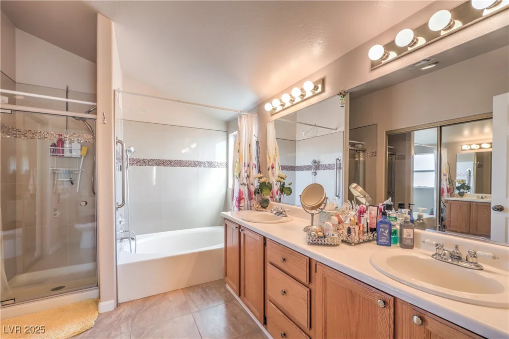 7873 Cherry River, Las Vegas, NV 89145