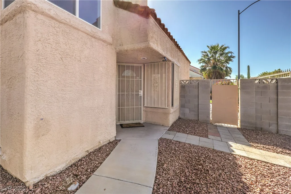 7873 Cherry River, Las Vegas, NV 89145