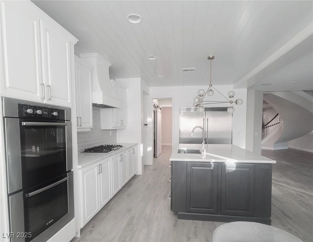 927 Via Canale, Henderson, NV 89011