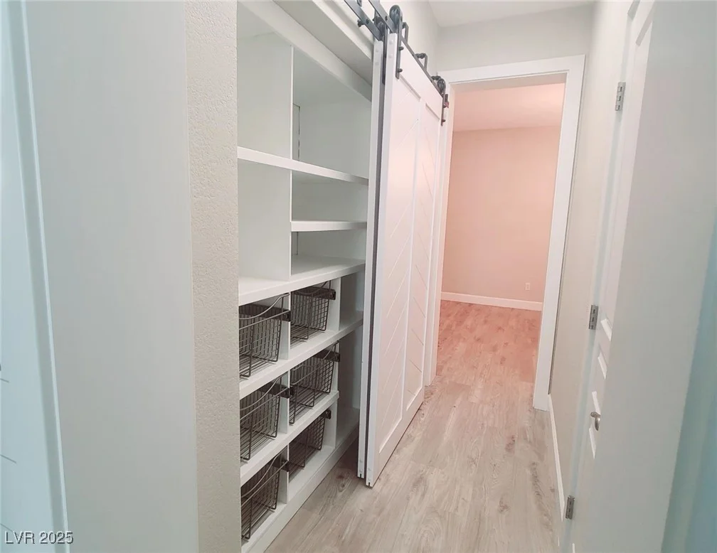 927 Via Canale, Henderson, NV 89011