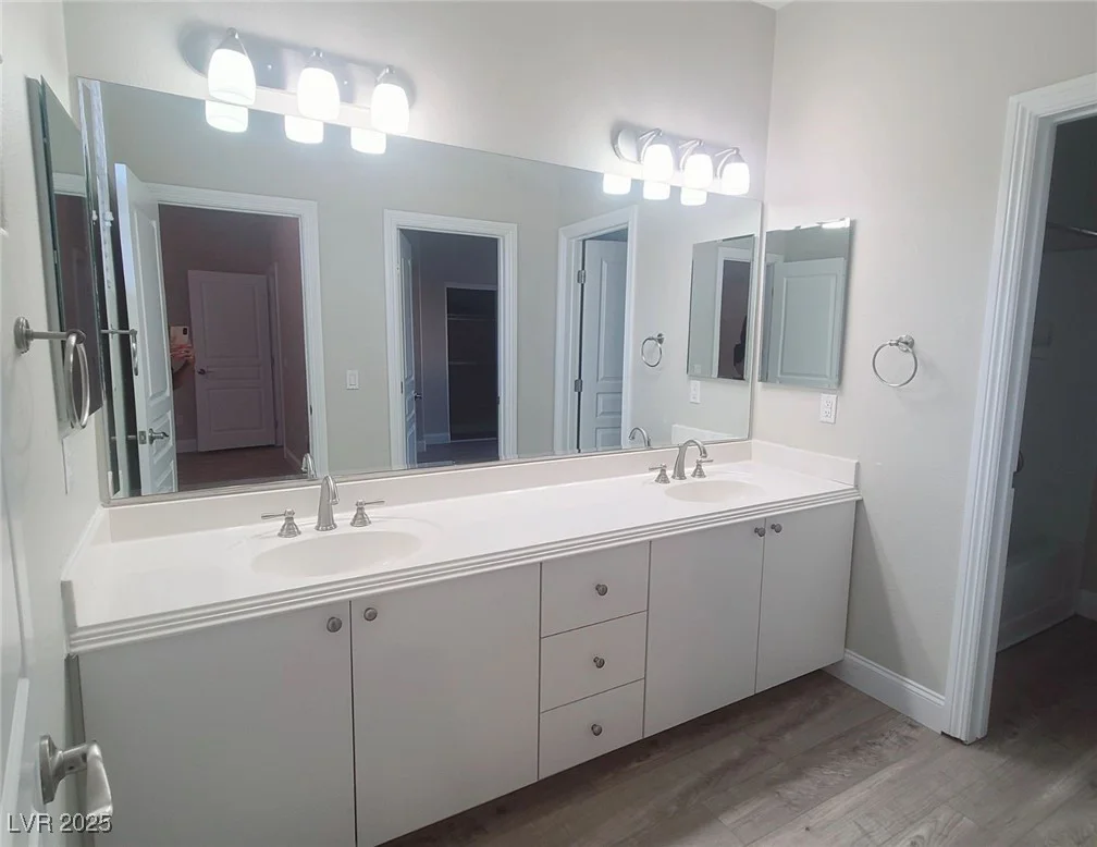 927 Via Canale, Henderson, NV 89011