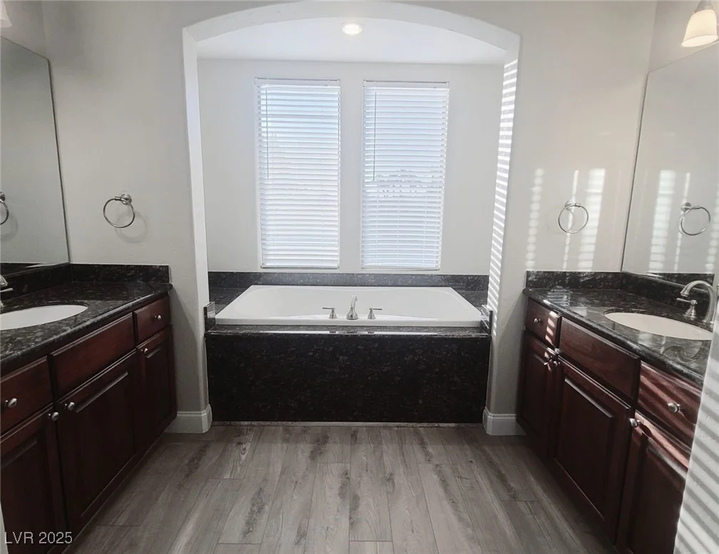 927 Via Canale, Henderson, NV 89011