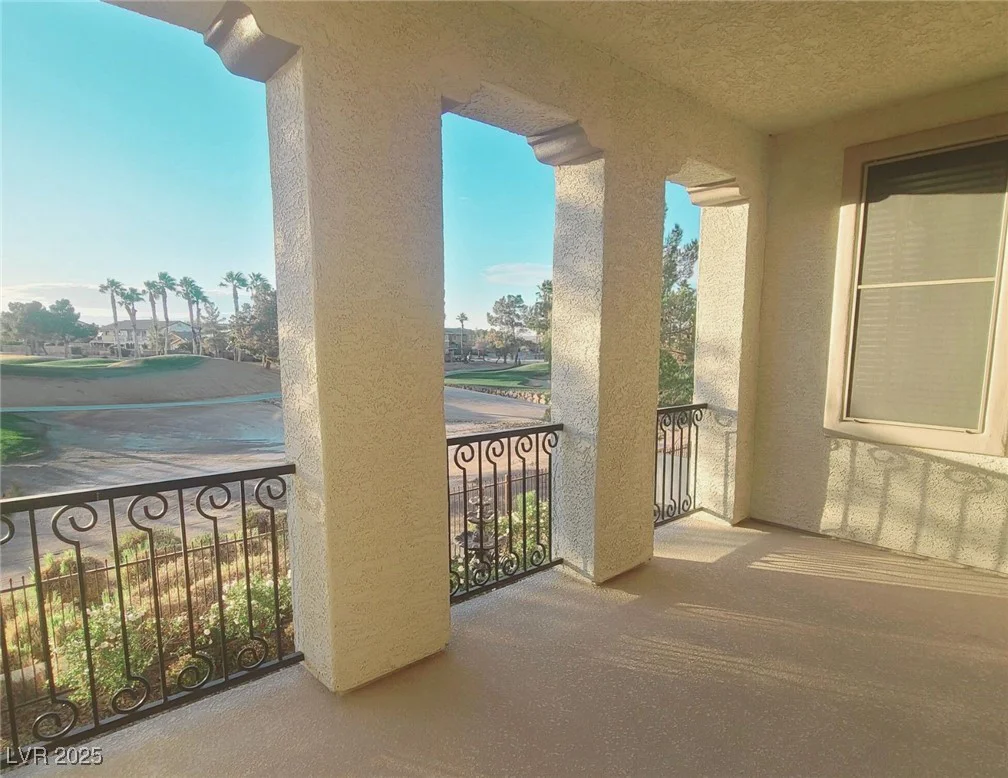 927 Via Canale, Henderson, NV 89011