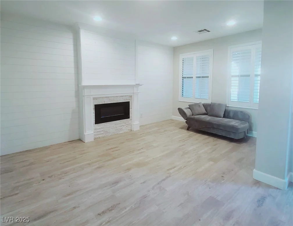 927 Via Canale, Henderson, NV 89011