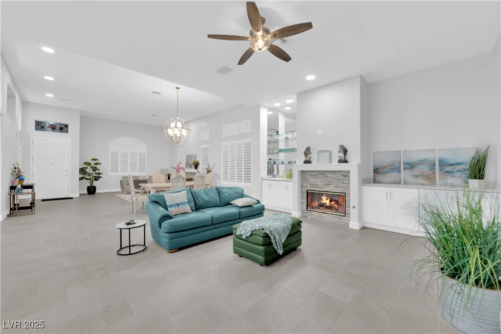 9609 Eagle Valley, Las Vegas, NV 89134