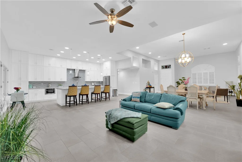 9609 Eagle Valley, Las Vegas, NV 89134