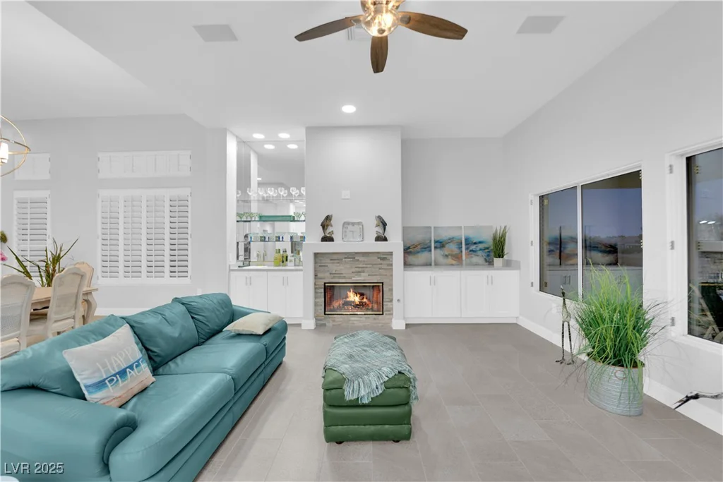 9609 Eagle Valley, Las Vegas, NV 89134