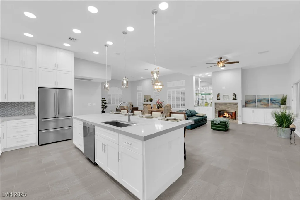 9609 Eagle Valley, Las Vegas, NV 89134