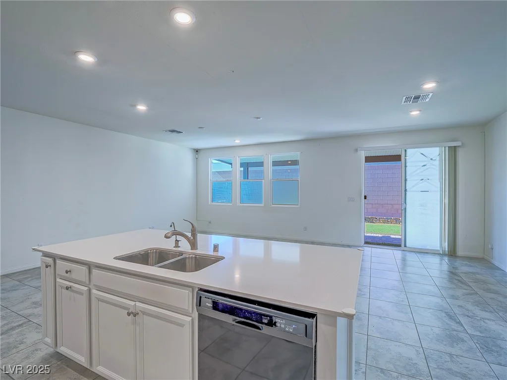 4219 Tarim, Las Vegas, NV 89147
