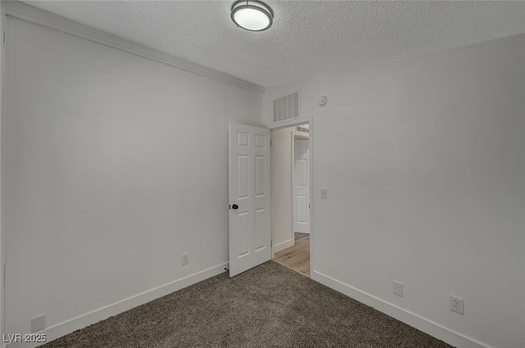 6110 Dodd, Las Vegas, NV 89122