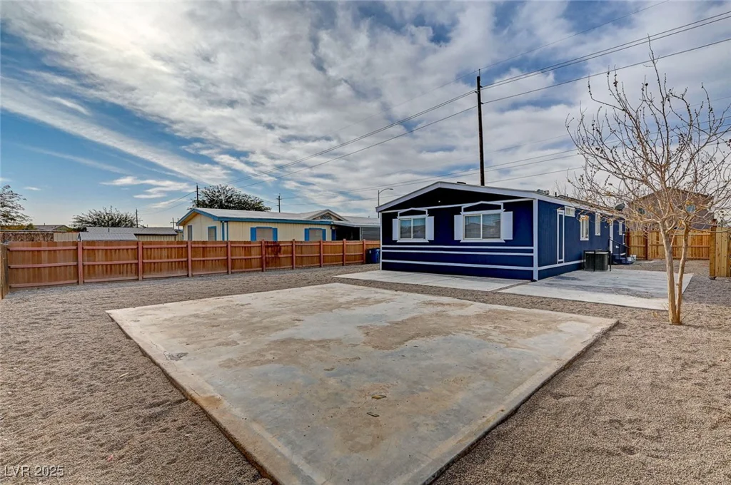 6110 Dodd, Las Vegas, NV 89122