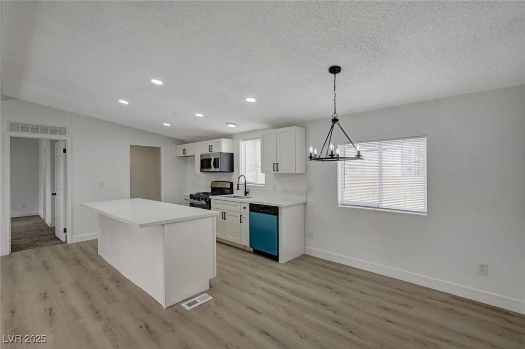 6110 Dodd, Las Vegas, NV 89122