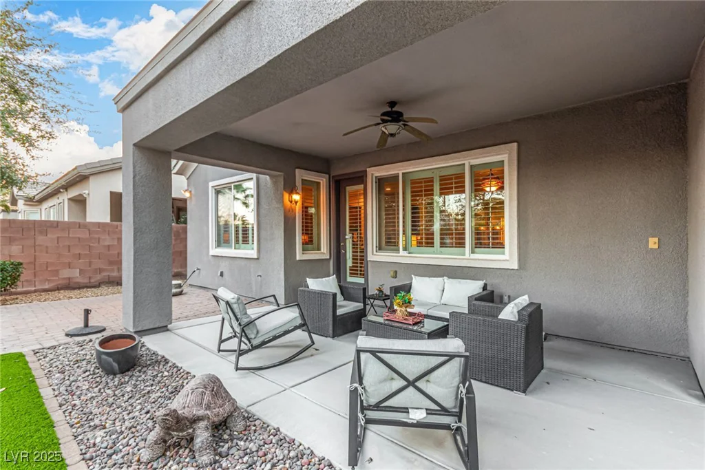 6886 Barred Dove, North Las Vegas, NV 89084
