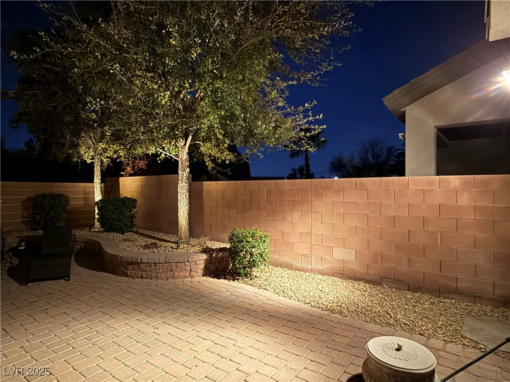 6886 Barred Dove, North Las Vegas, NV 89084