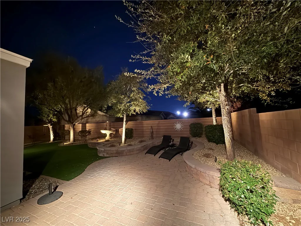 6886 Barred Dove, North Las Vegas, NV 89084