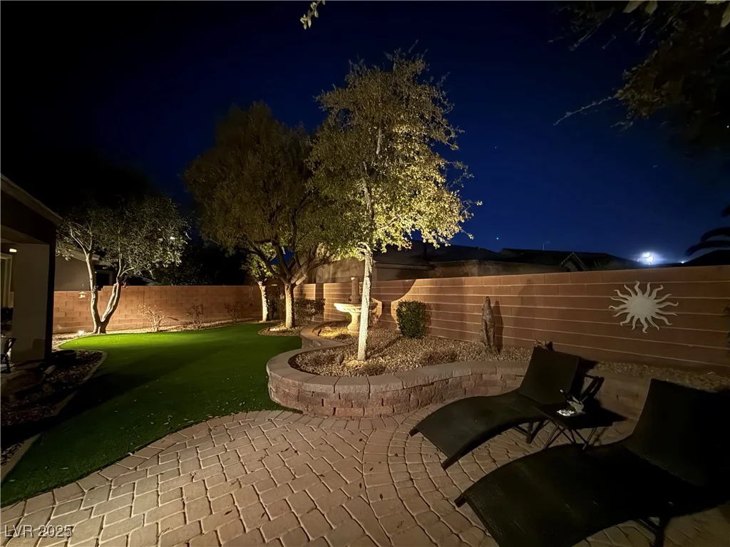 6886 Barred Dove, North Las Vegas, NV 89084