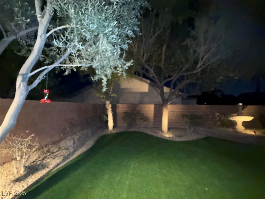 6886 Barred Dove, North Las Vegas, NV 89084