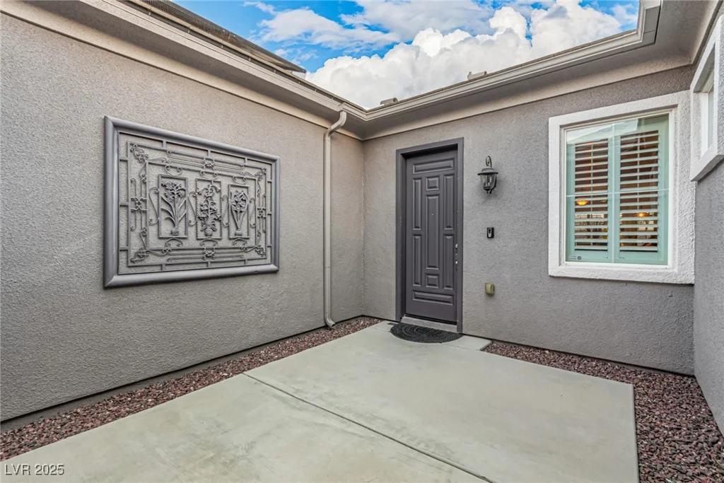 6886 Barred Dove, North Las Vegas, NV 89084