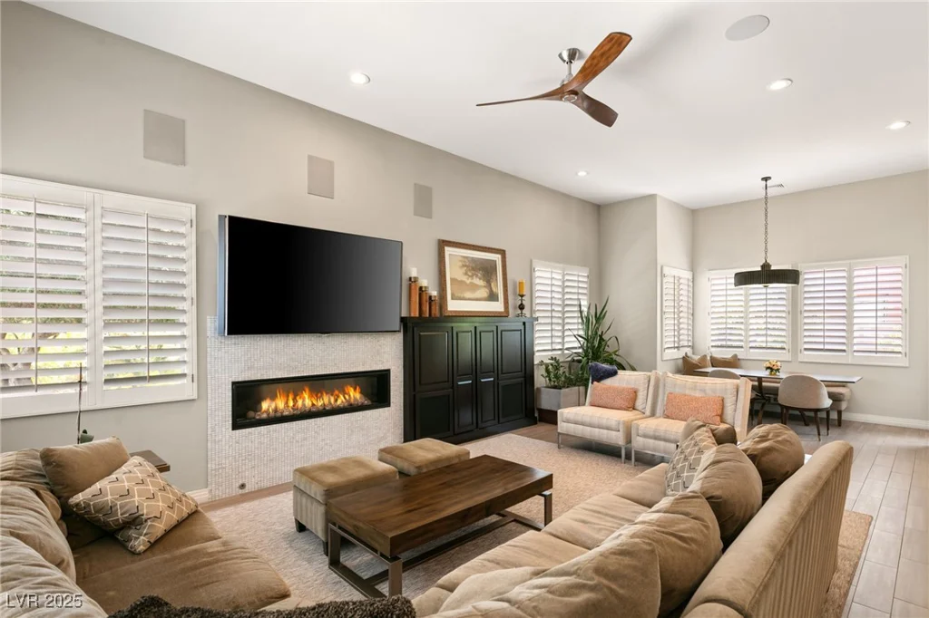 9113 Golden Eagle, Las Vegas, NV 89134