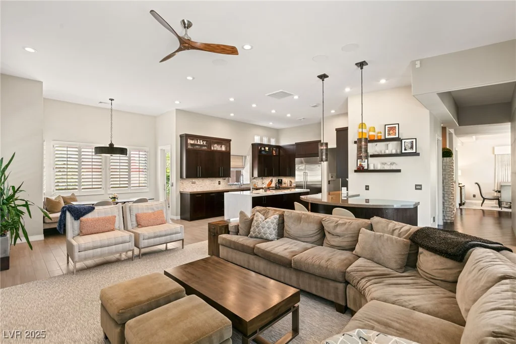 9113 Golden Eagle, Las Vegas, NV 89134