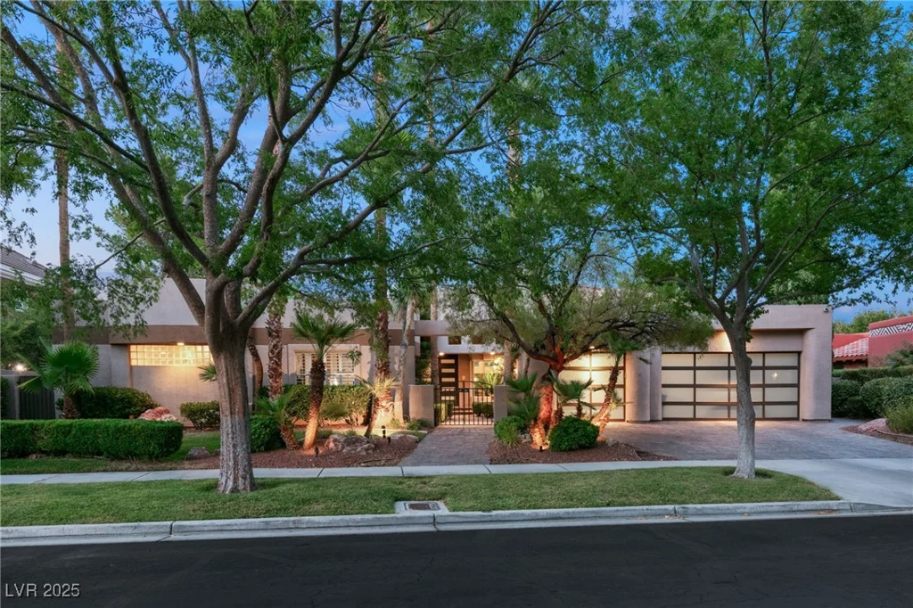 9113 Golden Eagle, Las Vegas, NV 89134