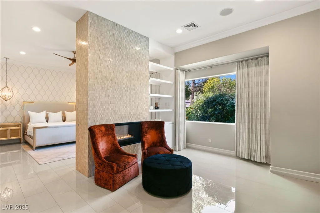 9113 Golden Eagle, Las Vegas, NV 89134