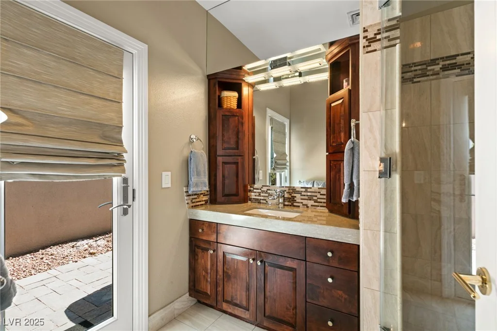 9113 Golden Eagle, Las Vegas, NV 89134
